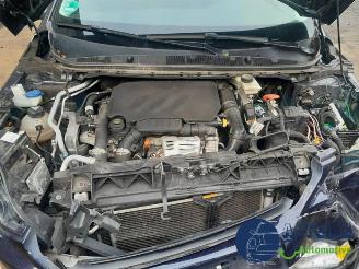 Peugeot 308 308 SW (L4/L9/LC/LJ/LR), Combi 5-drs, 2014 / 2021 1.2 12V e-THP PureTech 130 picture 18