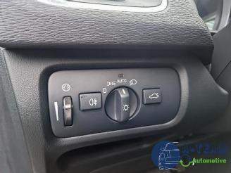 Volvo V-40 V40 (MV), Hatchback 5-drs, 2012 / 2019 1.5 T2 16V Geartronic picture 29