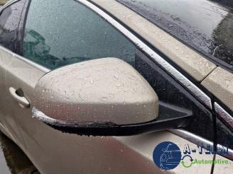 Volvo V-40 V40 (MV), Hatchback 5-drs, 2012 / 2019 1.5 T2 16V Geartronic picture 17