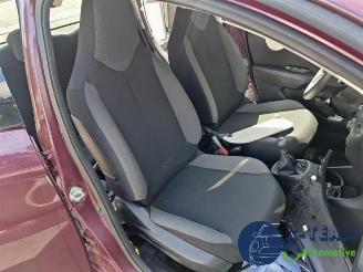 Peugeot 108 108, Hatchback, 2014 1.0 12V VVT-i picture 26