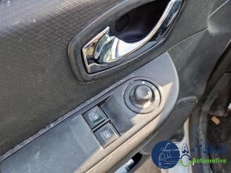 Renault Clio Clio IV (5R), Hatchback 5-drs, 2012 / 2021 0.9 Energy TCE 90 12V picture 30