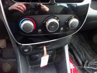 Renault Clio Clio IV (5R), Hatchback 5-drs, 2012 / 2021 0.9 Energy TCE 90 12V picture 14