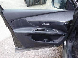 Peugeot 5008 5008 II (M4/MC/MJ/MR), MPV, 2016 / 2024 1.5 BlueHDi 130 picture 7