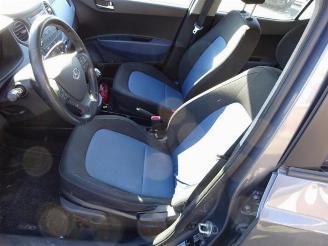 Hyundai I-10 i10 (B5), Hatchback, 2013 / 2019 1.0 12V picture 11