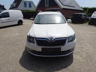 demontáž osobní automobily Skoda Superb Superb Combi (3TAC/TAF), Combi, 2009 / 2015 1.6 TDI 2014/1