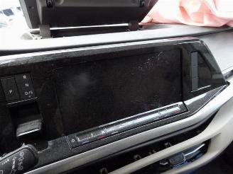 Volkswagen Multivan  picture 12