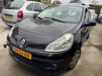 Renault Clio 1.2 i NV676 picture 2
