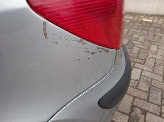 Peugeot 307 307 (3A/C/D) Hatchback 1.6 16V (TU5JP4(NFU)) [80kW]  (08-2000/11-2007)= picture 5