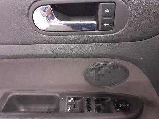 Volkswagen Golf Golf Plus (5M1/1KP) MPV 1.6 FSI 16V (BLF(Euro 4)) [85kW]  (12-2004/05-=
2008) picture 12