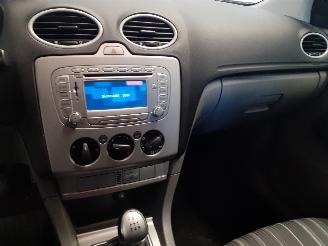 Ford Focus Focus II Wagon Combi 1.6 TDCi 16V 90 (HHDA(Euro 3)) [66kW]  (07-2004/0=
9-2012) picture 14