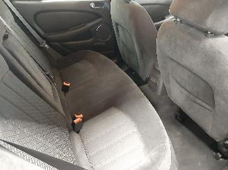 Jaguar X-type X-type Estate Combi 2.0 D 16V (FMBA) [96kW]  (02-2004/12-2009) picture 12