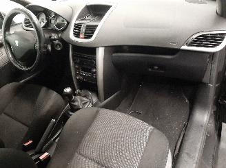 Peugeot 207 207/207+ (WA/WC/WM) Hatchback 1.4 16V (ET3J4(KFU)) [65kW]  (02-2006/10=
-2013) picture 10