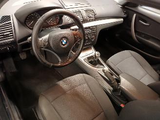 BMW 1-serie 1 serie (E87/87N) Hatchback 5-drs 116i 1.6 16V (N43-B16A) [90kW]  (09-=
2007/06-2011) picture 13