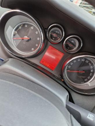 Opel Zafira Zafira Tourer (P12) MPV 1.4 Turbo 16V EcoFLEX (B14NET(Euro 6)) [103kW]=
  (10-2011/05-2016) picture 2