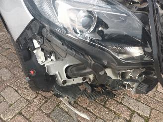 Opel Zafira Zafira Tourer (P12) MPV 1.4 Turbo 16V EcoFLEX (B14NET(Euro 6)) [103kW]=
  (10-2011/05-2016) picture 7