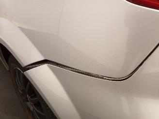 Chevrolet  Lacetti (KLAN) Hatchback 1.6 16V (LXT) [80kW]  (03-2005/04-2013) picture 13