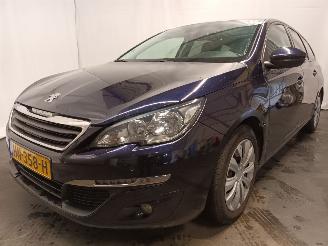 škoda osobní automobily Peugeot 308 1.6 BlueHDI Blue Lease Executive Pack 2015/12