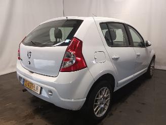 Dacia Sandero Sandero (BS) Hatchback 1.2 16V (D4F-F732) [55kW]  (11-2008/12-2012) picture 7