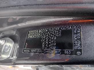 Toyota Yaris Yaris III (P13) Hatchback 1.5 16V Hybrid (1NZ-FXE) [74kW]  (04-2015/09=
-2020) picture 6
