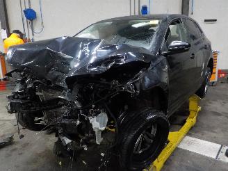 Salvage car Volkswagen Polo Polo VI (AW1) Hatchback 5-drs 1.0 TSI 12V (DKLA) [70kW]  (06-2017/...)= 2018/12