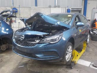 demontáž osobní automobily Opel Astra Astra K Sports Tourer Combi 1.6 CDTI 110 16V (B16DTU) [81kW]  (11-2015=
/12-2022) 2017/9