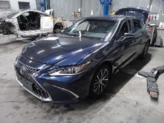 demontáž osobní automobily Lexus ES ES Sedan 300h 2.5 16V (A25A-FXS) [160kW]  (07-2018/...) 2021