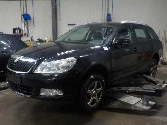 demontáž osobní automobily Skoda Octavia Octavia Combi (1Z5) Combi 5-drs 1.2 TSI (CBZB) [77kW]  (02-2010/04-201=
3) 2011/7