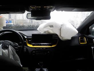 Kia Xceed Xceed SUV 1.4 T-GDI 16V (G4LD) [103kW]  (06-2019/12-2020) picture 5