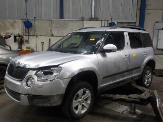 demontáž osobní automobily Skoda Yeti Yeti (5LAC) SUV 2.0 TDI 16V 4x4 (CFHC) [103kW]  (05-2009/12-2017) 2012
