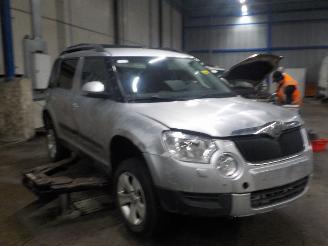 Skoda Yeti Yeti (5LAC) SUV 2.0 TDI 16V 4x4 (CFHC) [103kW]  (05-2009/12-2017) picture 2