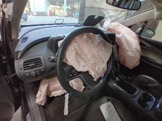 Opel Ampera Ampera Hatchback 1.4 16V (A14XFL(Euro 5)) [63kW]  (11-2011/03-2015) picture 5