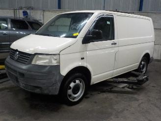Coche siniestrado Volkswagen Transporter Transporter T5 Van 2.5 TDi (AXD) [96kW]  (04-2003/11-2009) 2004