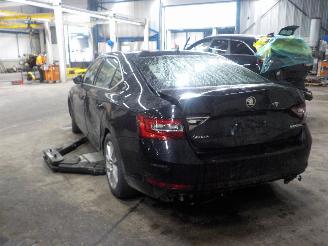 Skoda Superb Superb (3V3) Liftback 2.0 TDI (DDAA) [140kW]  (03-2015/...) picture 4