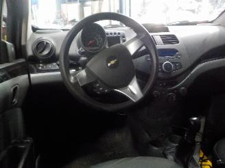 Chevrolet Spark Spark (M300) Hatchback 1.0 16V Bifuel (LMT) [48kW]  (07-2010/12-2015) picture 5