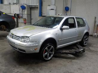 Uttjänta bilar auto Volkswagen Golf Golf IV (1J1) Hatchback 2.3 V5 GTI 20V (AQN) [125kW]  (10-2000/06-2005=
) 2002