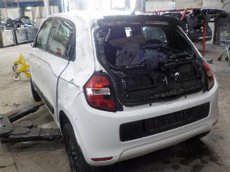 Renault Twingo Twingo III (AH) Hatchback 5-drs 1.0 SCe 70 12V (H4D-400(H4D-A4)) [52kW=
]  (09-2014/...) picture 4