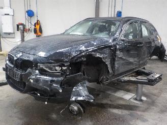 rozbiórka samochody osobowe BMW 3-serie 3 serie Touring (F31) Combi 330d 3.0 24V (N57-D30A) [190kW]  (07-2012/=
06-2019) 2014