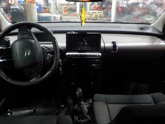 Citroën C4 C4 Cactus (0B/0P) Hatchback 5-drs 1.6 Blue Hdi 100 (DV6FD(BHY)) [73kW]=
  (09-2014/06-2018) picture 5