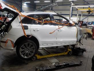 Audi Q5 Q5 (8RB) SUV 2.0 TFSI 16V Quattro (CDNC(Euro 5)) [155kW]  (11-2008/09-=
2012) picture 3