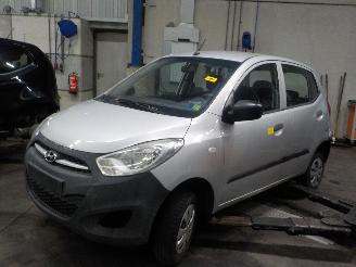 demontáž osobní automobily Hyundai I-10 i10 (F5) Hatchback 1.1i 12V (G4HG5) [51kW]  (04-2011/12-2013) 2011