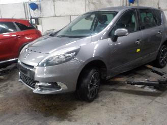 Auto da rottamare Renault Scenic Scénic III (JZ) MPV 1.5 dCi 110 (K9K-J836) [81kW]  (04-2009/05-2016)= 2012