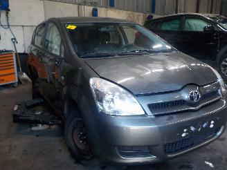 Toyota Corolla Corolla Verso (R10/11) MPV 1.6 16V VVT-i (3ZZFE) [81kW]  (04-2004/03-2=
009) picture 2