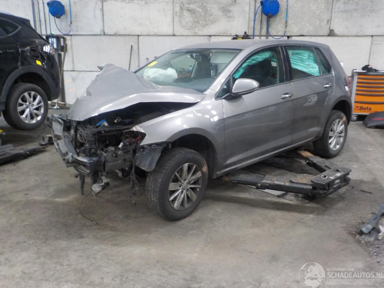 Volkswagen Golf Golf VII (AUA) Hatchback 1.2 TSI 16V (CJZB) [63kW]  (08-2012/03-2020)