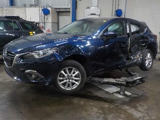 demontáž osobní automobily Mazda 3 3 (BM/BN) Hatchback 2.0 SkyActiv-G 120 16V (PEY5) [88kW]  (09-2013/05-=
2019) 2015