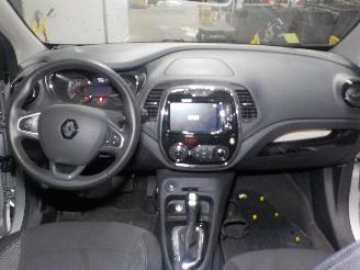 Renault Captur Captur (2R) SUV 1.2 TCE 16V EDC (H5F-408(H5F-F4)) [87kW]  (01-2016/...=
) picture 5