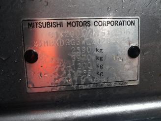 Mitsubishi Outlander Outlander (GF/GG) SUV 2.4 16V PHEV 4x4 (4B12) [153kW]  (09-2018/12-202=
2) picture 6