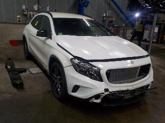 Mercedes GLA GLA (156.9) SUV 1.6 200 16V (M270.910(Euro 6)) [115kW]  (12-2013/...) picture 2