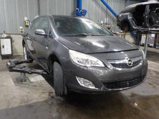 Opel Astra Astra J (PC6/PD6/PE6/PF6) Hatchback 5-drs 1.3 CDTI 16V EcoFlex (A13DTE=
(Euro 5)) [70kW]  (12-2009/10-2015) picture 2