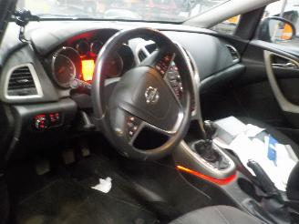 Opel Astra Astra J (PC6/PD6/PE6/PF6) Hatchback 5-drs 1.3 CDTI 16V EcoFlex (A13DTE=
(Euro 5)) [70kW]  (12-2009/10-2015) picture 5