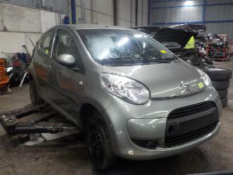 Citroën C1 C1 Hatchback 1.0 12V (1KR-FE(CFB)) [50kW]  (06-2005/09-2014) picture 2